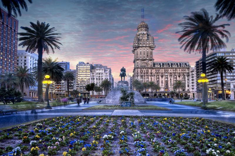 Independence Square. Montevideo.
