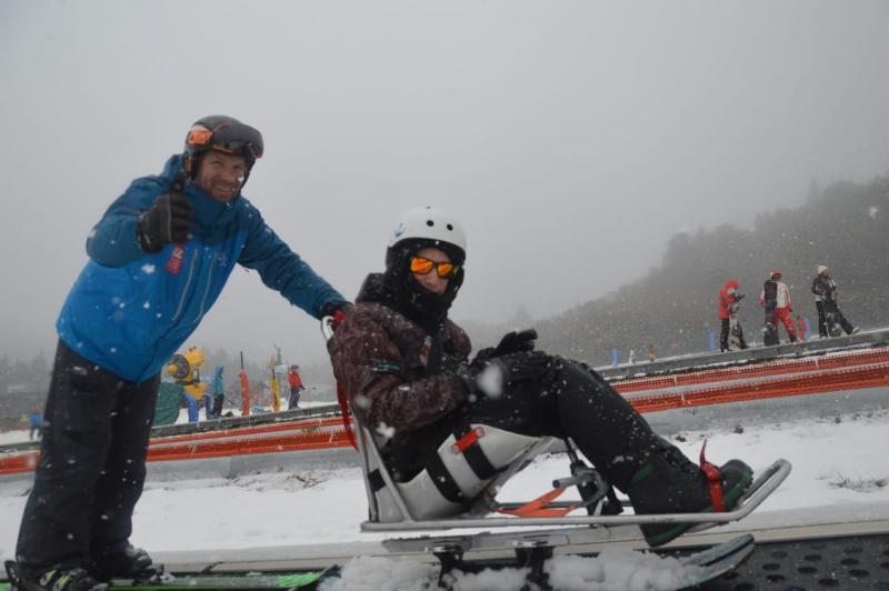 First lessons of adaptive ski